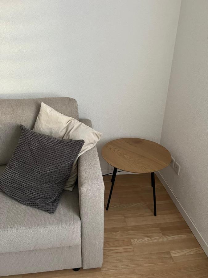 Black&White Apartment Uzwil Extérieur photo