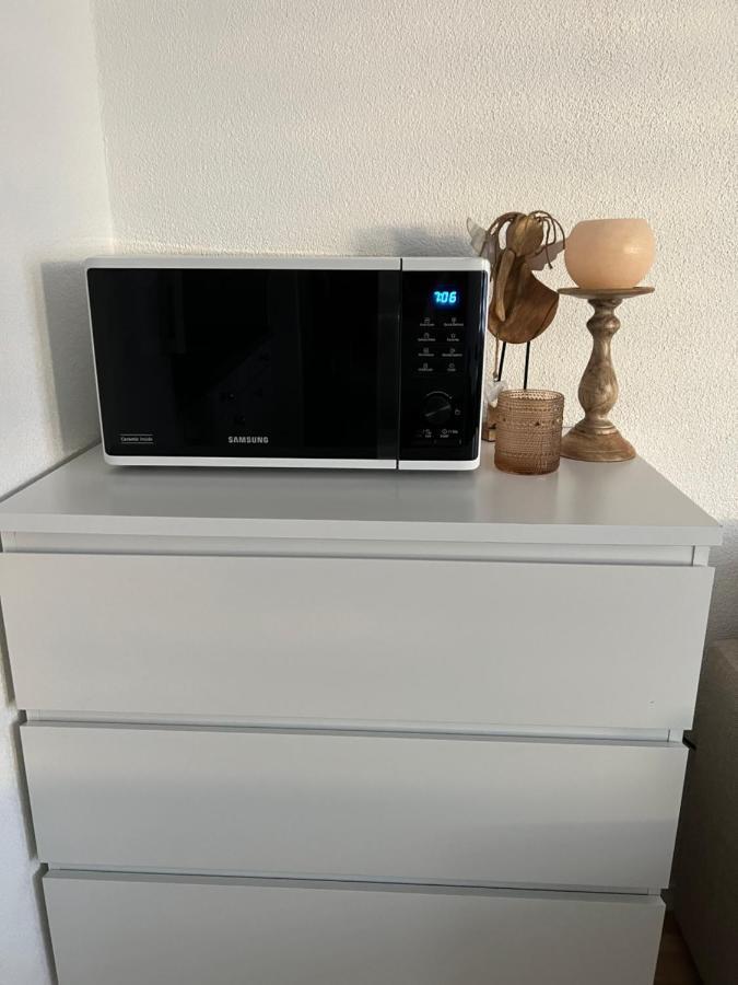 Black&White Apartment Uzwil Extérieur photo